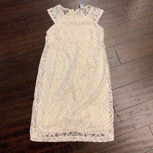 Beautiful, lace maternity dress! NWT!
